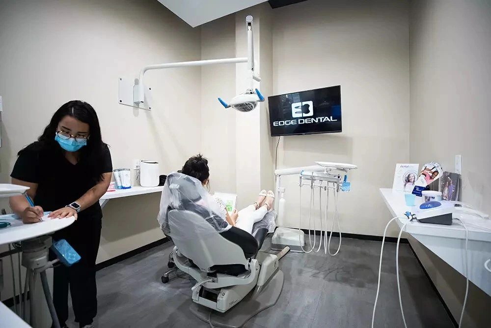 teeth whitening houston tx